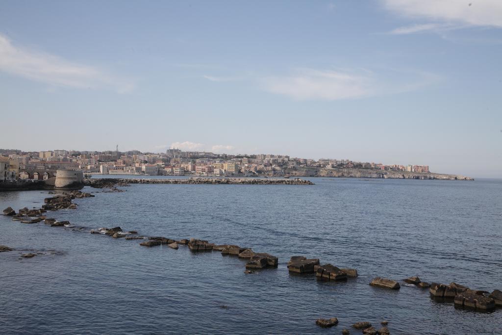 Maestranza Holiday Syracuse Buitenkant foto